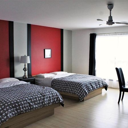 Motel Du Canton Valcourt 外观 照片